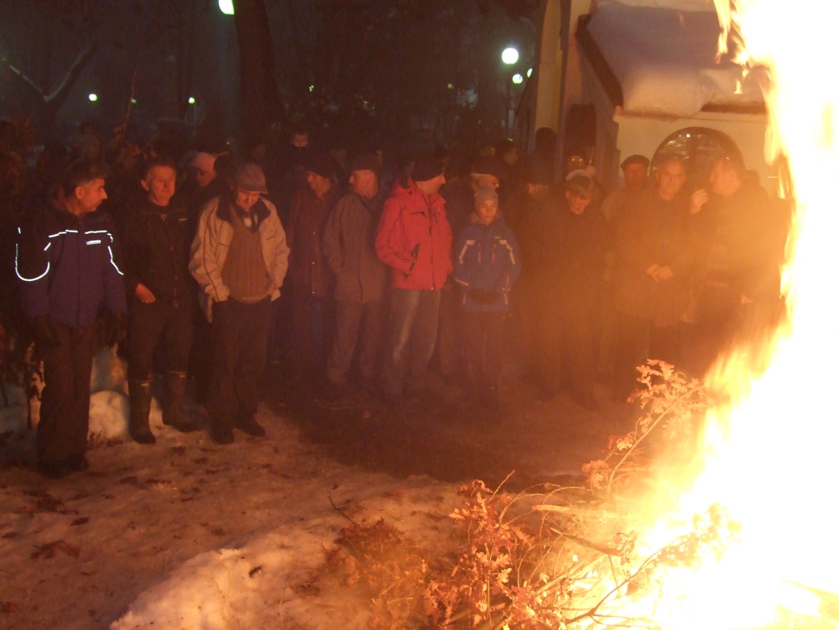 BADNJE VEČE UŽICE, ISPRED CRKVE 6. JANUAR 2016. 5
